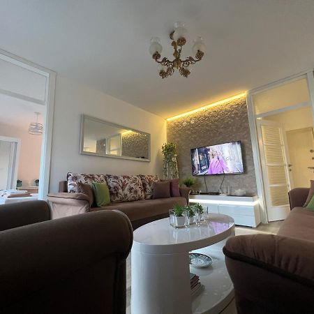 Seahaven Apartment Petrovac Bagian luar foto