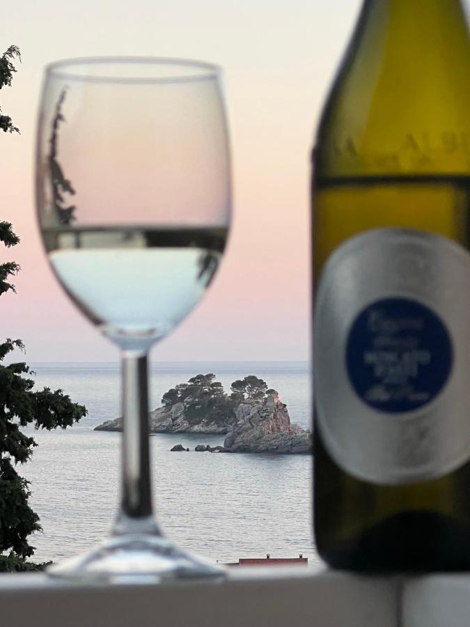 Seahaven Apartment Petrovac Bagian luar foto